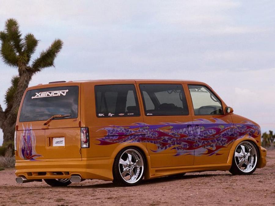  Chevrolet Astro Python by Xenon 1995 года  (фото 2 из 2)